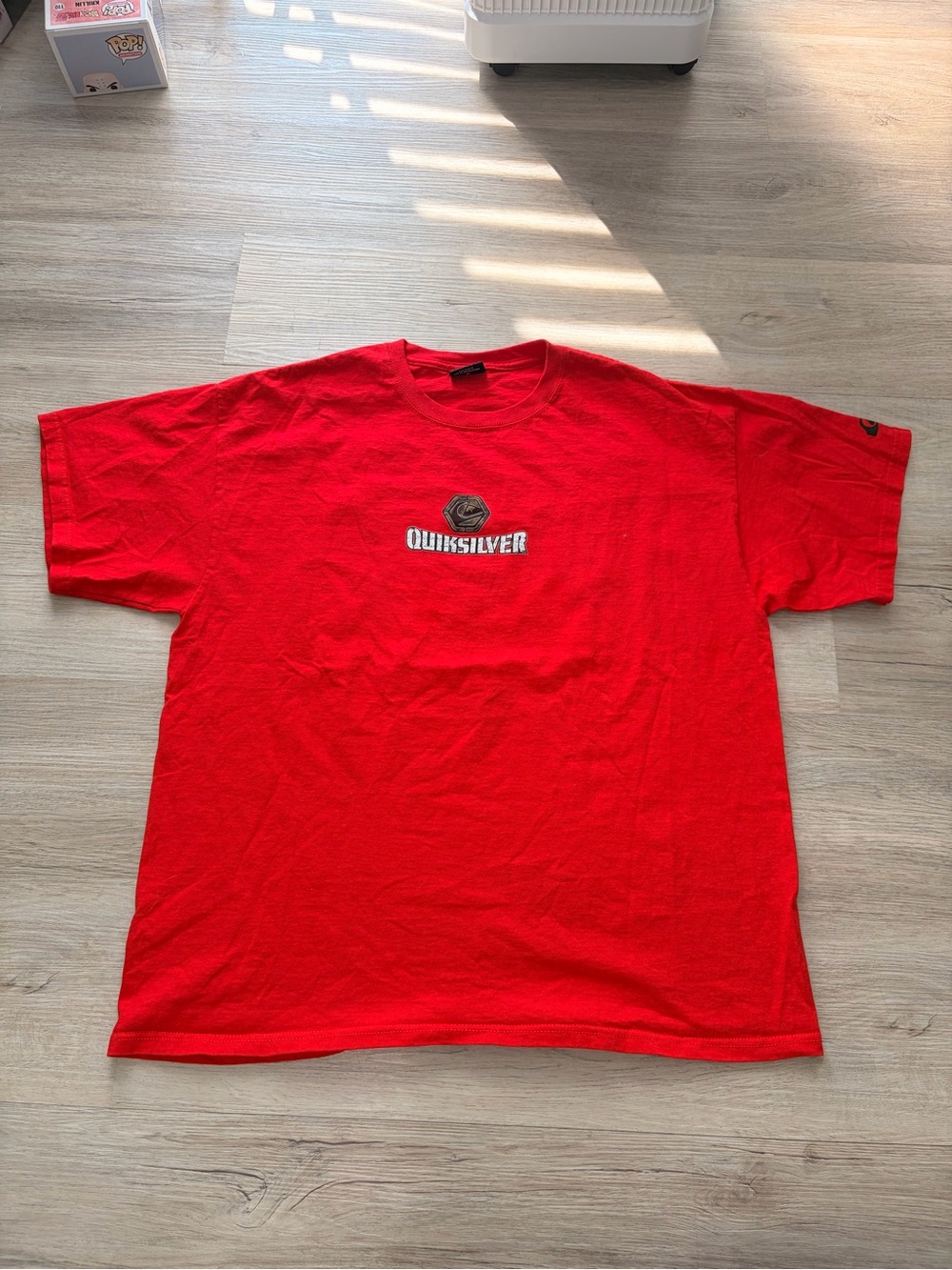 Y2k Red Quiksilver center tee